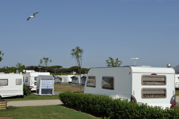 Vacances près de sète : les atouts du camping en pleine nature